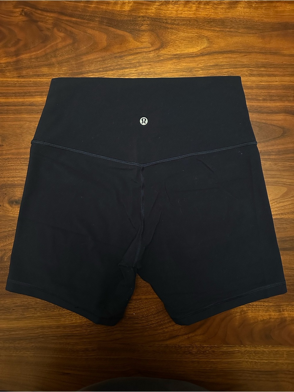 Lululemon Navy Short 4” (8)